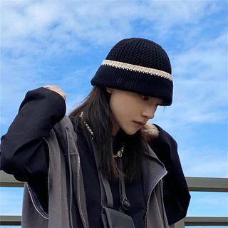Knit Cut-out Bucket Hat
