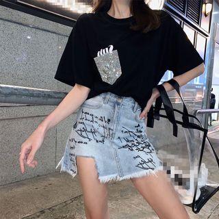 Letter Printed Asymmetric Hem Frayed Denim Skirt