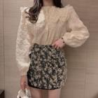 Plain Crewneck Ruffled Lace Loose-fit Blouse / High-waist Slim-fit Skirt