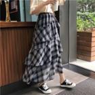 Short-sleeve Print T-shirt / Check Layered Maxi Skirt