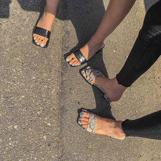 Block-heel Croc-grain / Python Sandals