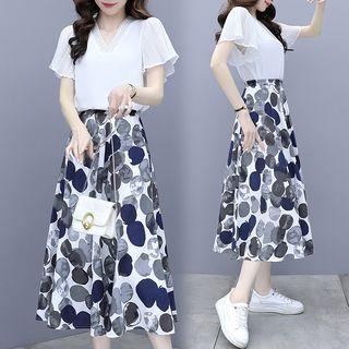 Set Of 2 - V-neck Flower Trim Sleeve Top + Print A-line Maxi Skirt