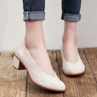 Embroidered Chunky-heel Pumps