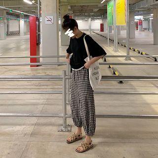 Set: Mock Two-piece Short-sleeve T-shirt + Gingham Baggy Pants