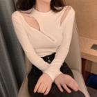 Zipper Cut-out Long-sleeve T-shirt