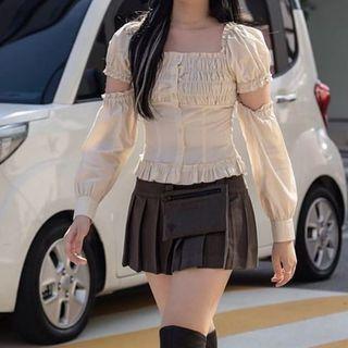 Ruffled Cut-out Crinkle Blouse