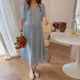 Short-sleeve Floral Lattice Back Dress