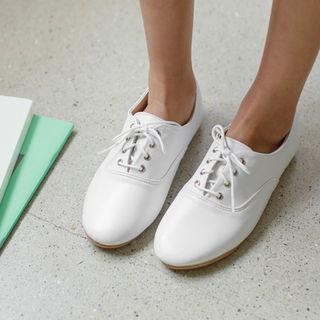 Round-toe Faux-leather Oxfords