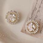 Flower Faux Pearl Alloy Earring 1668 - 1 Pair - Gold & White - One Size