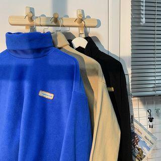 Applique Turtleneck Fleece Top