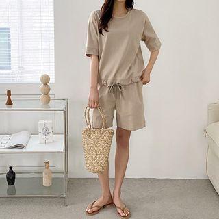 Set: Drawcord-waist Plain T-shirt + Sweatshorts
