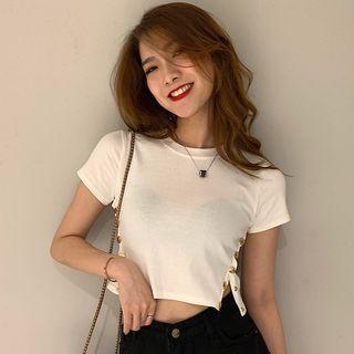 Short-sleeve Slit Cropped T-shirt