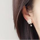 Flower Faux Pearl Rhinestone Alloy Earring 1 Pair - Clip On Earring - Gold - One Size