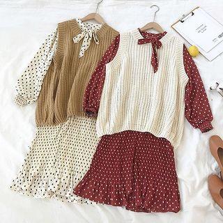 Polka Dot Lace-up Long-sleeve Dress / Plain Crewneck Vest