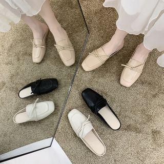 Square-toe Knot Flat Mules