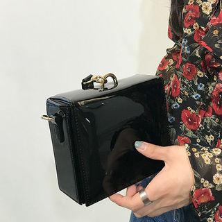 Snap-button Patent Shoulder Bag