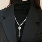 Snowflake Pendant Alloy Necklace Silver - One Size