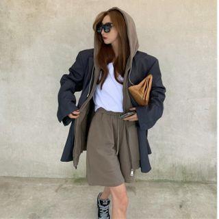 Zipped Hoodie / Shorts / Blazer