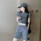 Short-sleeve Lace-up Cropped T-shirt / Straight-cut Shorts