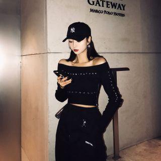 Cut-out Cropped Sweater