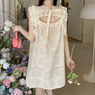 Sleeveless Floral Eyelet Lace Smock Dress