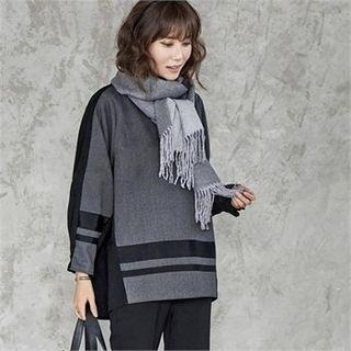 Banded-cuff Contrast-panel Dip-back Top