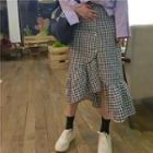 Plain Long Sleeve T-shirt / Plaid Midi Skirt