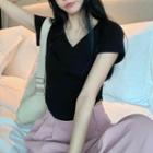 Short-sleeve V-neck T-shirt / Wide Leg Pants
