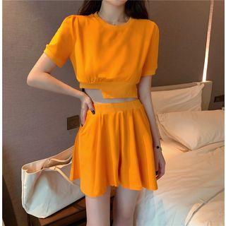 Short-sleeve Asymmetric Plain T-shirt / Pleated Skort