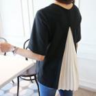 Short-sleeve Pleated-panel T-shirt
