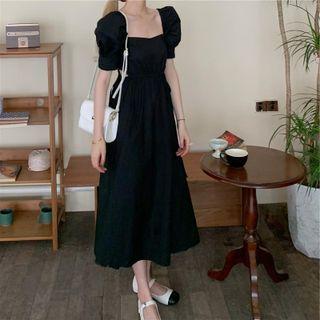 Short-sleeve Square-neck Midi Dress Black - One Size
