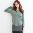 Long-sleeve Asymmetric-hem T-shirt