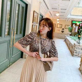 Puff-sleeve Floral Velvet Top