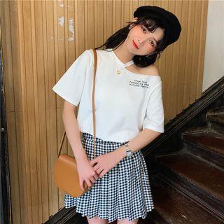 Set: Short-sleeve Cutout T-shirt + Mini Pleated Plaid Skirt