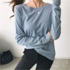 Round-neck Embroidered-sleeve T-shirt
