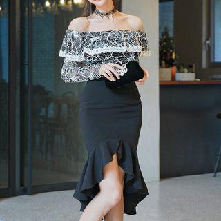 Set: Off-shoulder Lace Top + Dip Back Mermaid Pencil Skirt