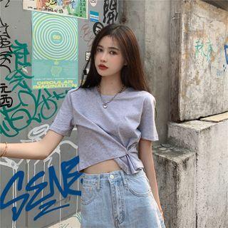 Short-sleeve Asymmetrical Cropped T-shirt