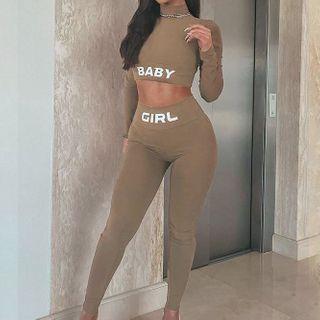 Set : Long-sleeve Lettering Print Cropped Top + Sweatpants