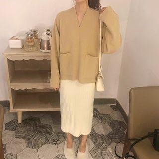 Dual Pocket V-neck Pullover / Rib Knit Midi Skirt