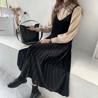 Sleeveless Midi A-line Pleated Velvet Dress