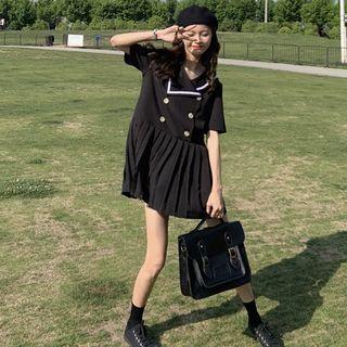 Double Breasted Short-sleeve Pleated Dress