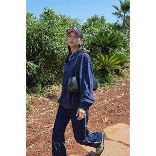 Collared Drop-shoulder Sweatshirt