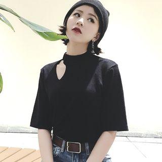 Cut Out Short-sleeve T-shirt Black - One Size