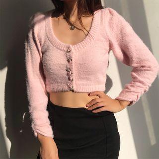 U-neck Flower-buttoned Crop Knit Top