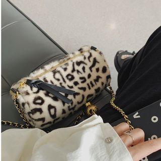 Chain Fluffy Barrel Crossbody Bag