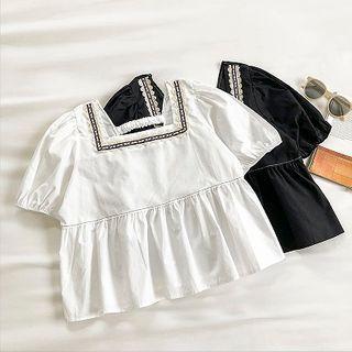 Color-block Trim Square-neck Short-sleeve Top