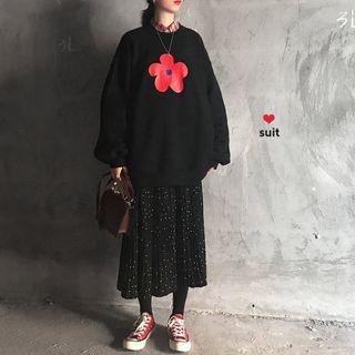 Flower Print Oversize Pullover / Dotted Midi A-line Skirt