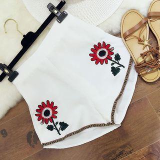 Floral Embroidered Wide Leg Shorts