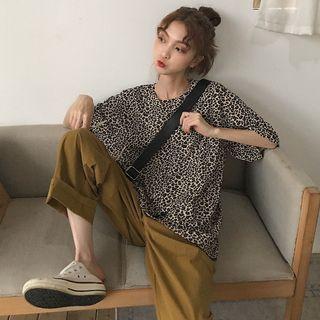 Elbow-sleeve Leopard Print T-shirt / Wide Leg Pants