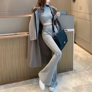 Mock-neck Skinny Crop T-shirt / High-waist Boot-cut Pants